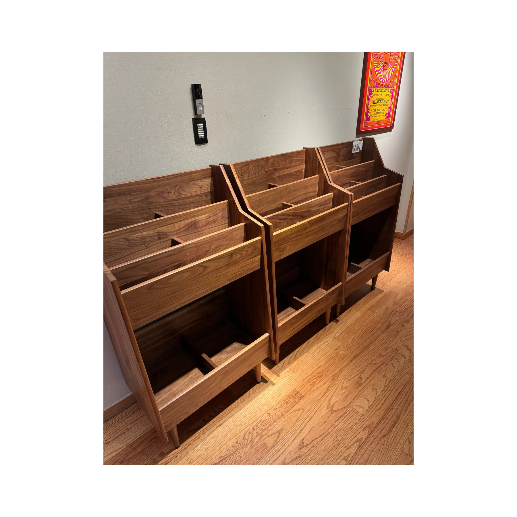 Symbol Audio Luxe 2-Bay Record Stand (Walnut - Natural) - Clearance / Open Box - Image 10