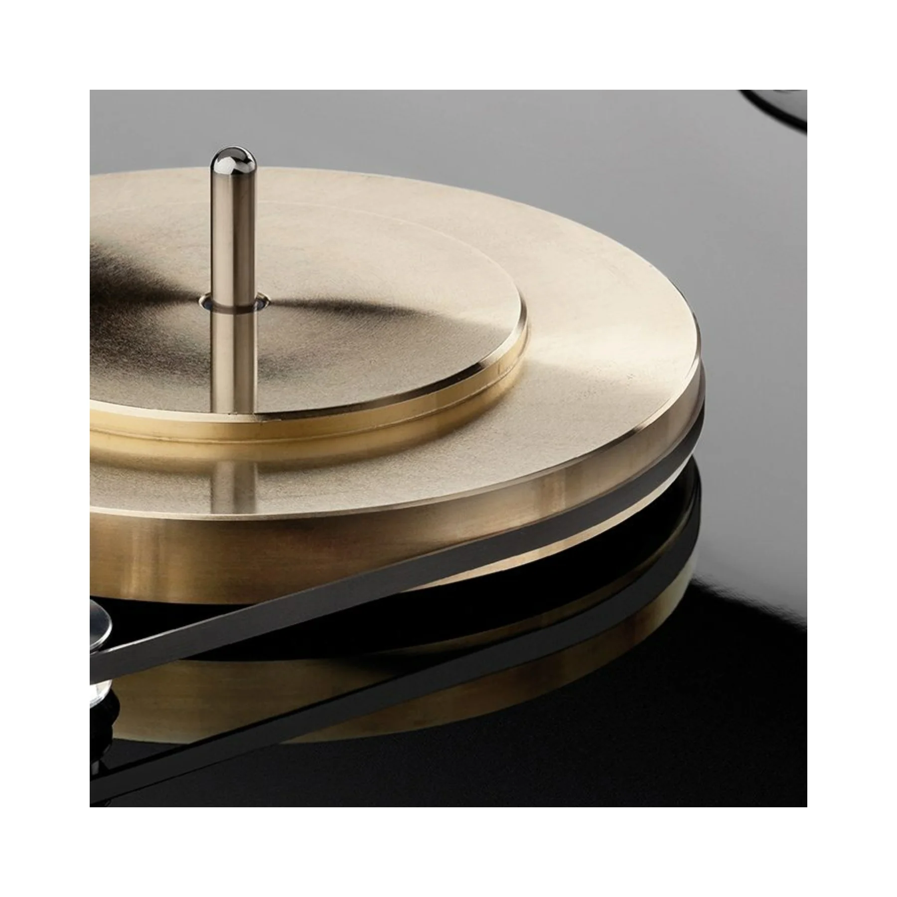 Yamaha GT-5000 Reference Turntable - Image 6