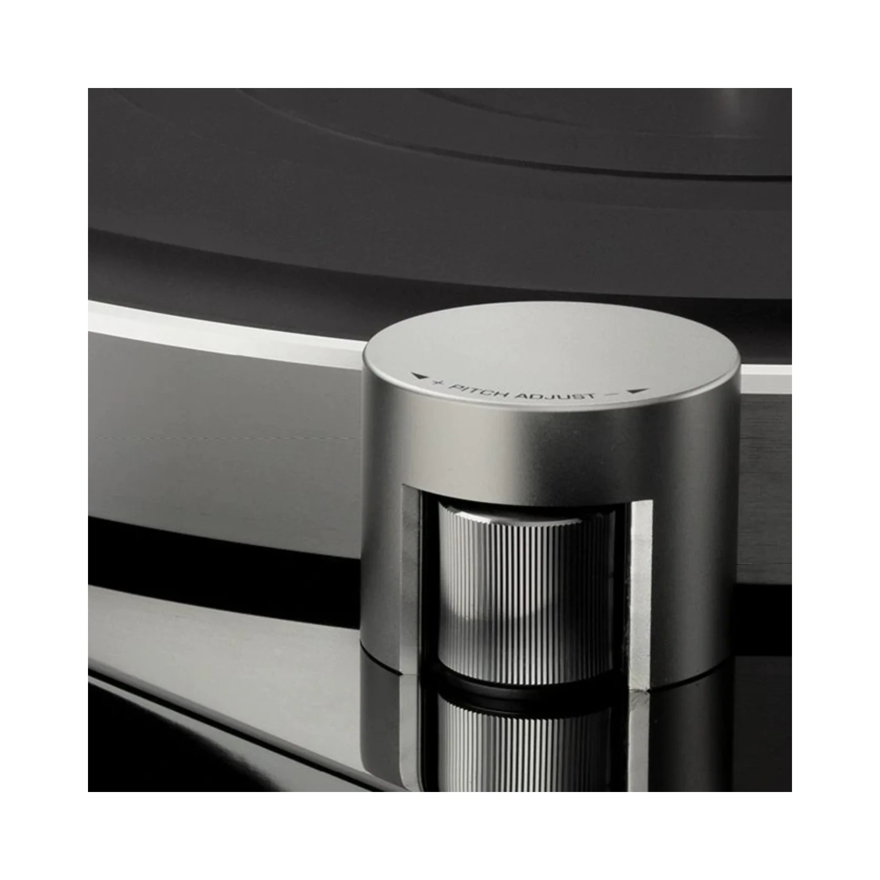 Yamaha GT-5000 Reference Turntable - Image 7
